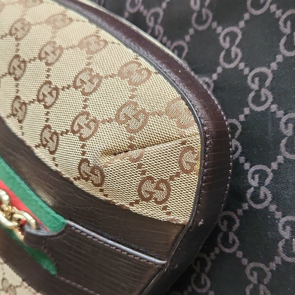 Gucci Women's Shoulder Bag - Picture 9 of 9